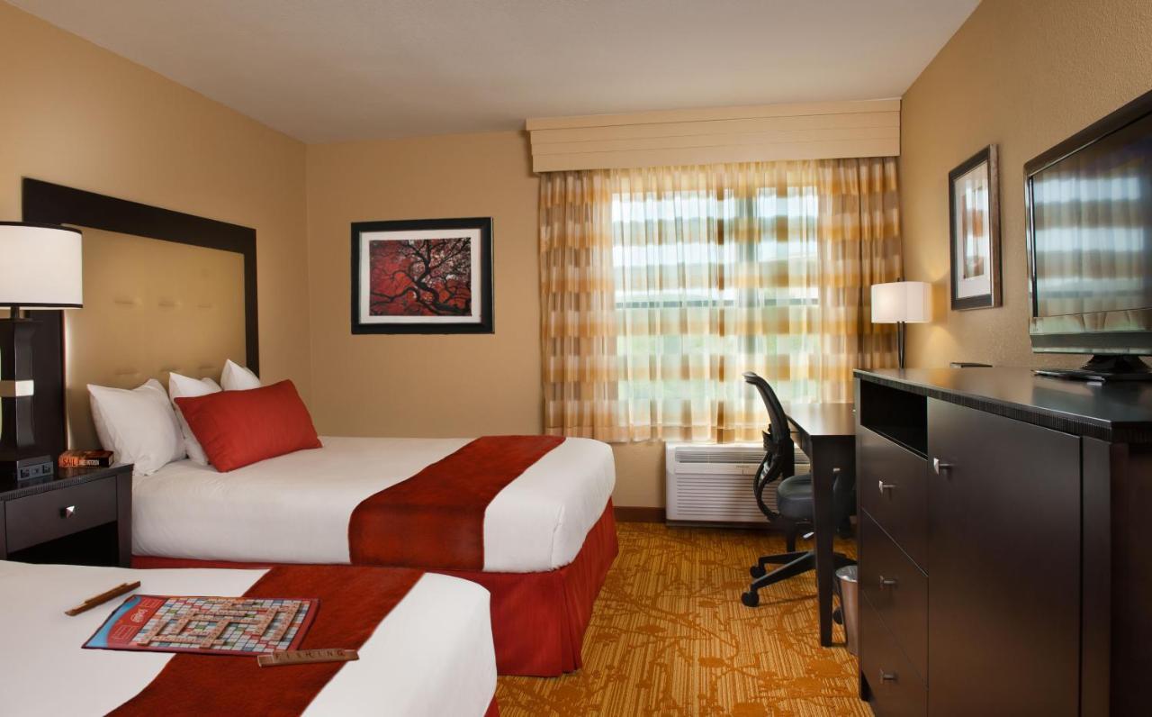 Branson Hillside Hotel Экстерьер фото