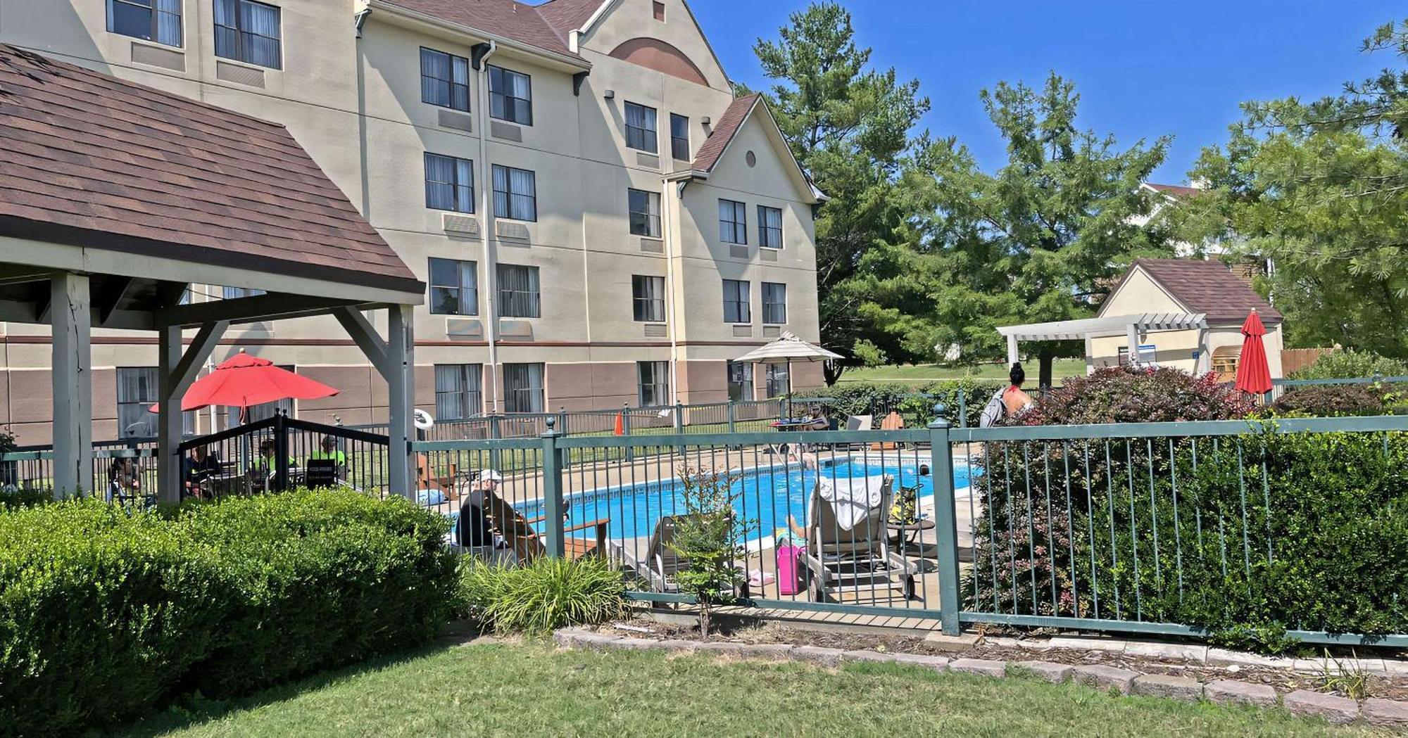 Branson Hillside Hotel Экстерьер фото